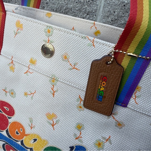 Tote With Rainbow Roller Skate Graphic c4099 - Picture 4 of 11
